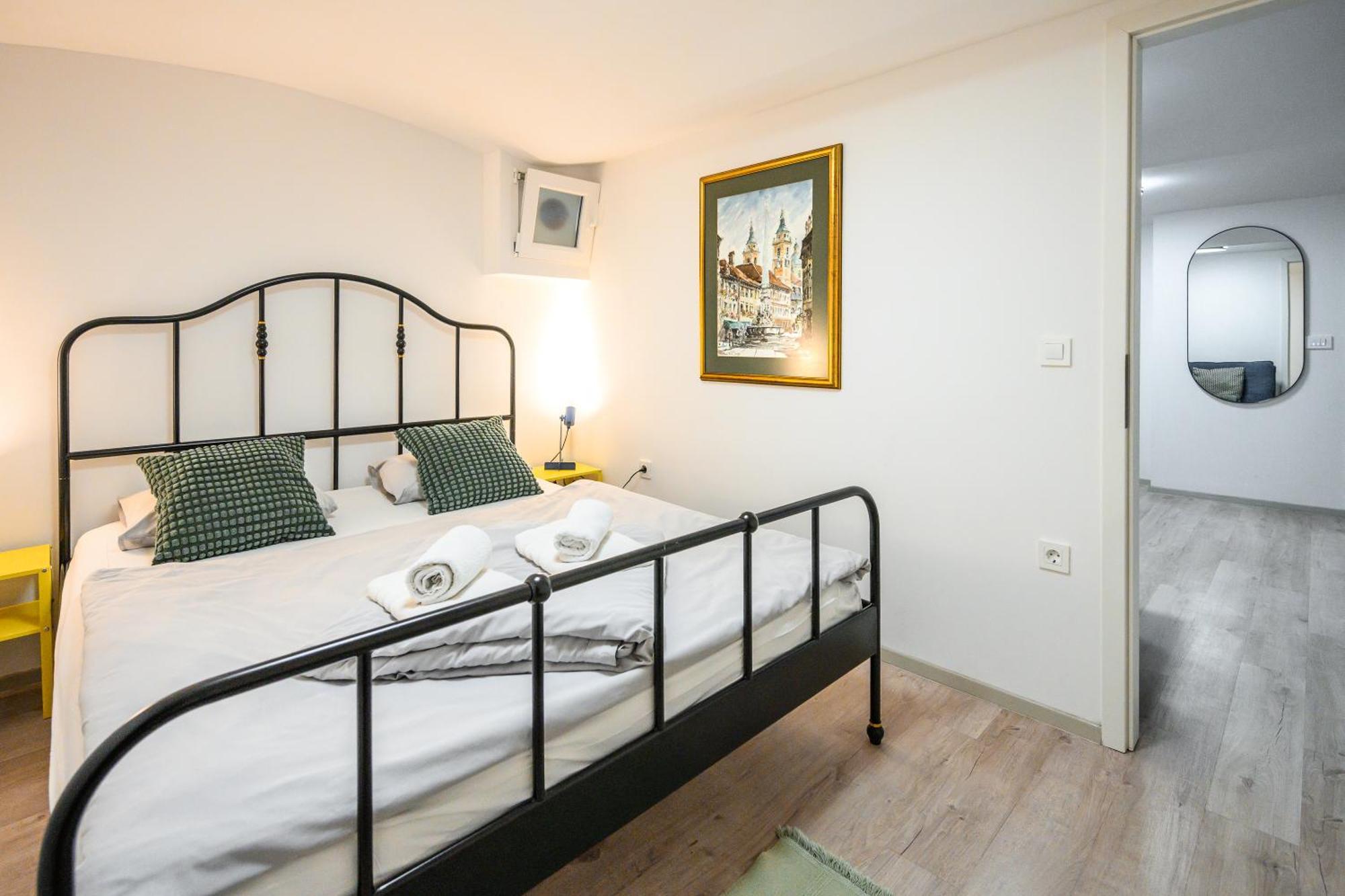 The Darling Loft Appartement Ljubljana Buitenkant foto